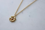 PH Handmade 18k Gold-Plated | Loves-Me-Not Daisy Necklace