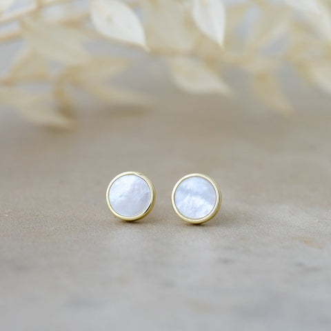 Mother of Pearl Alluring Stud Earrings